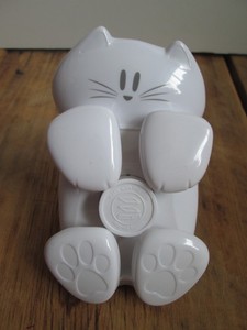 Kitty Cat Desktop Post-It Pop Up Sticky Notes Dispenser Holder Organizer White