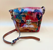 Patricia Nash 10th Anniversary Purse Handbag Floral Clasp Adjustable Strap