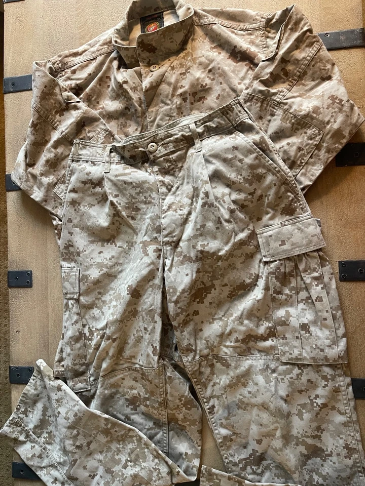 USMC UNIFORM - MCCUU - DESERT MARPAT -Set top and trouser  MEDIUM  Regular - Image 4 of 4