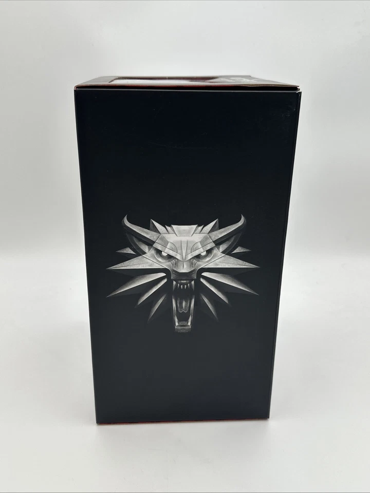 Dark Horse The Witcher 3 Wild Hunt Yennefer Series 2 Action Figure NIB - Image 4 of 4