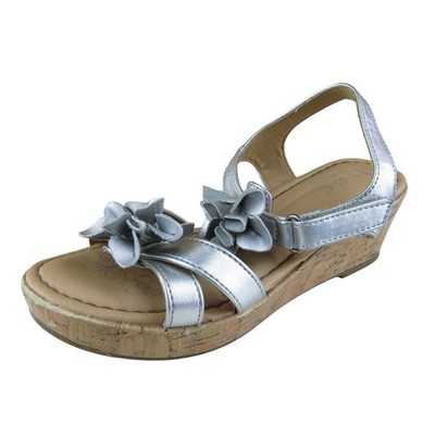 Born Concept Sz 2 Shoes Girls Youth Gladiator Silver Synthetic Hook & Loop