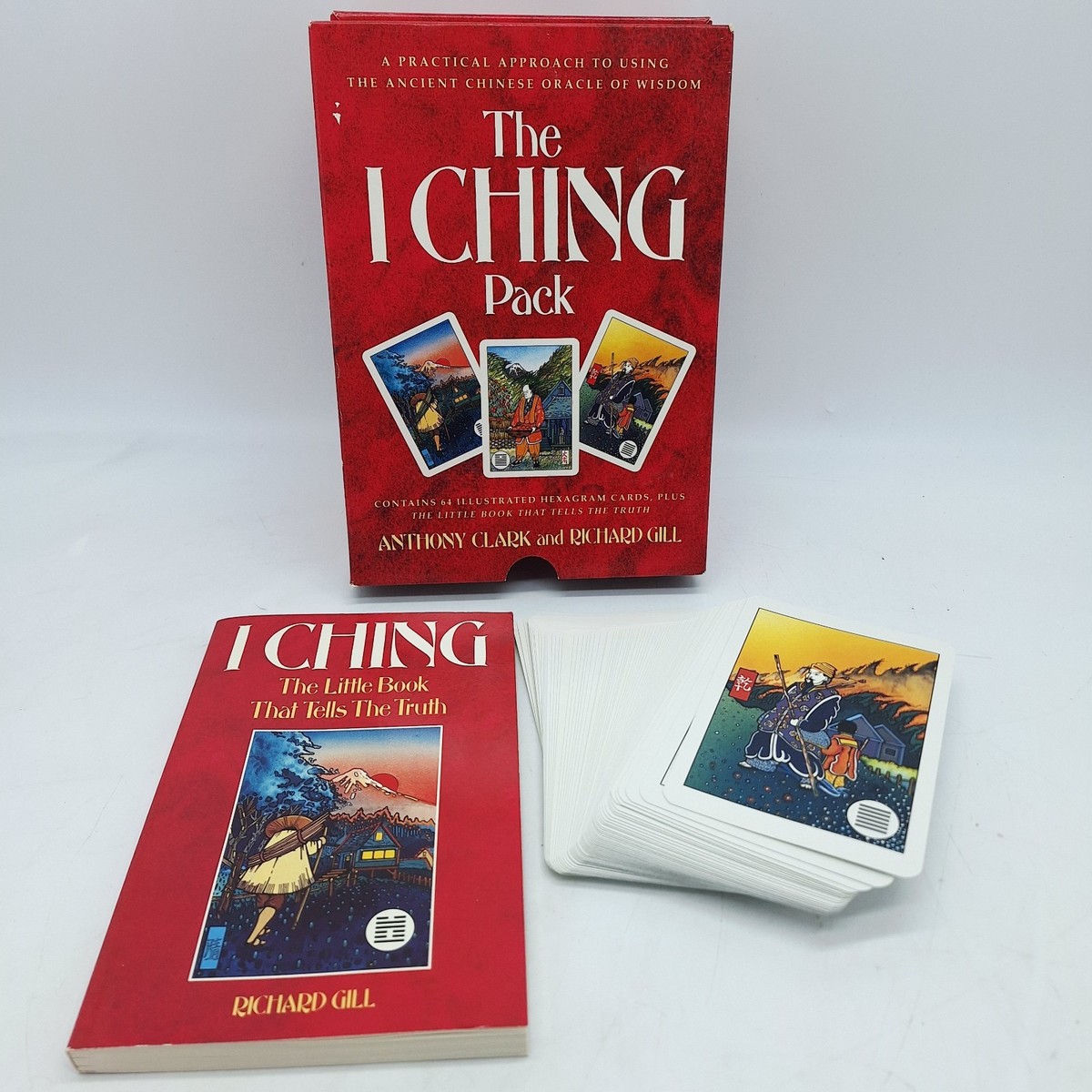 The I Ching Pack Book and Cards By Anthony Clark Richard Gill