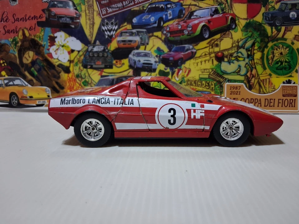 BURAGO LANCIA STRATOS RALLY  MARLBORO WOLRD CHAMPIONCHIP TEAM SCALA 1/24 301531 - Immagine 4 di 4