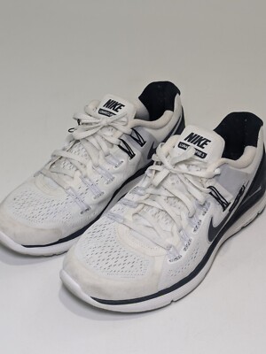 Nike Women's Lunareclipse+ 3 Shoes, 9 US