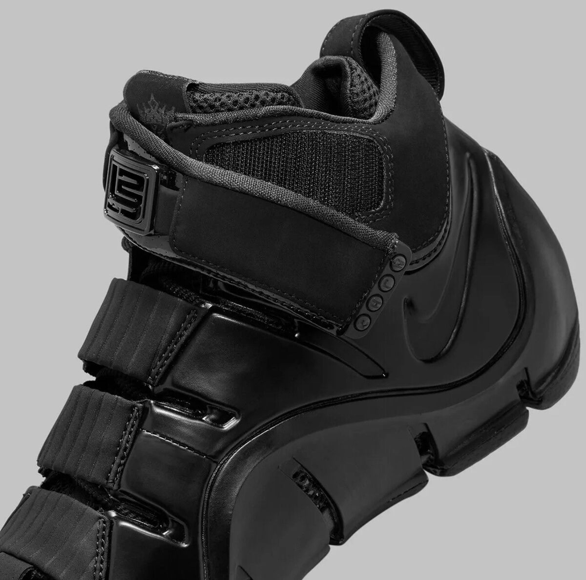 NEW Nike Zoom LeBron 4 'Triple Black Anthracite' 2023 FJ1597 NEW Nike Zoom LeBron 4 'Triple Black Anthracite' 2023 FJ1597