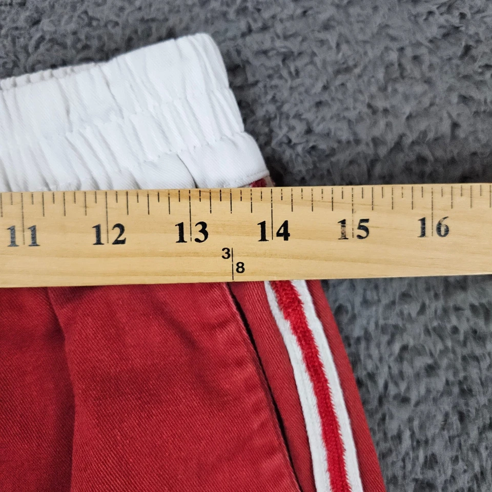 Calça jogger masculina sarja de algodão vermelha Gucci com listras laterais brancas, feita na Itália - Imagem 2 de 4