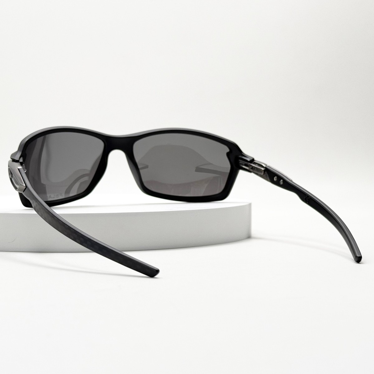 Oakley Carbon Shift OO9302 Matte Black Gray Lens Sunglasses Carbon 