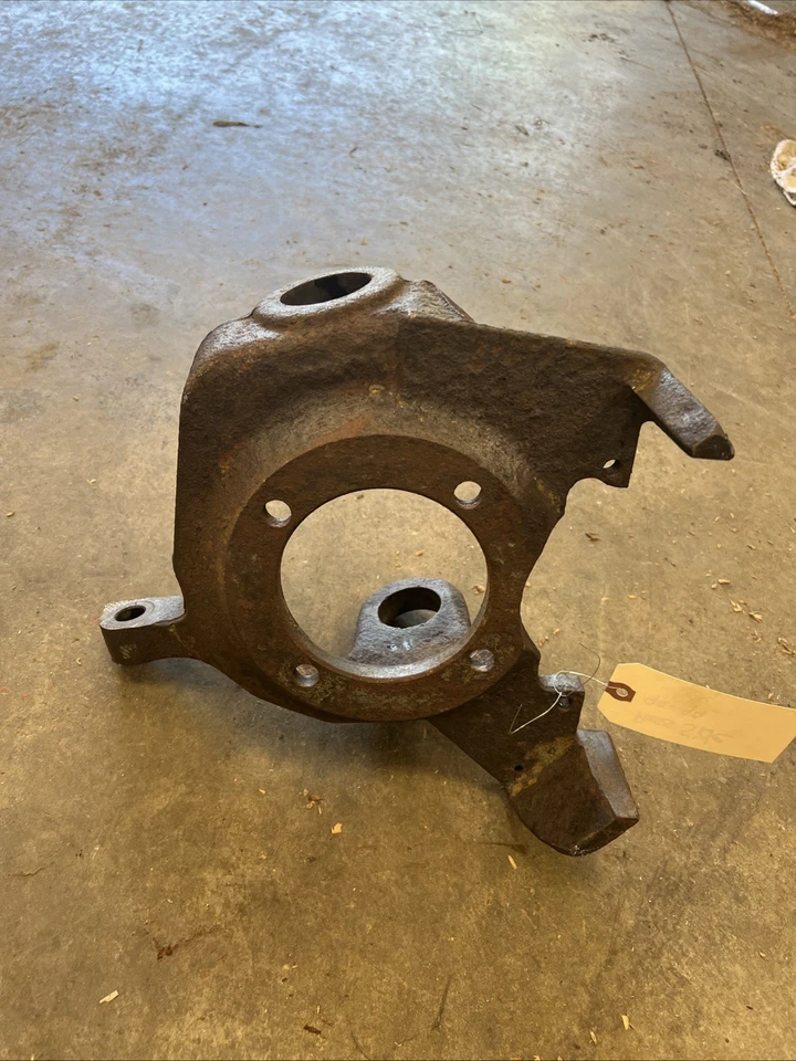 Dodge RAM 2500 3500 94-99 Dana 60 Right Passengers Side Steering Knuckle Cummins - Image 4 of 4