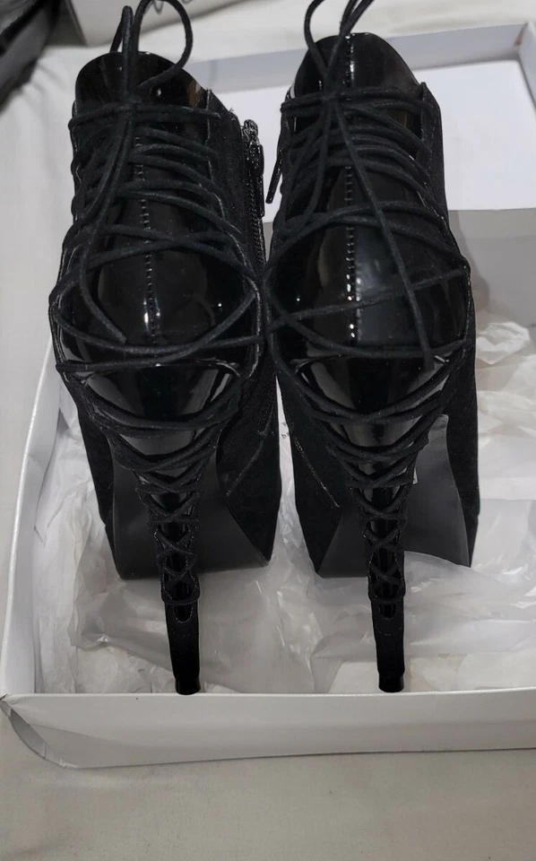 WOMANS BAKERS SHOE LACED HEELS ANKLE BOOTS BLACK BOOTIES SIZE 11 USA GORGEOUS!! - Image 4 of 4