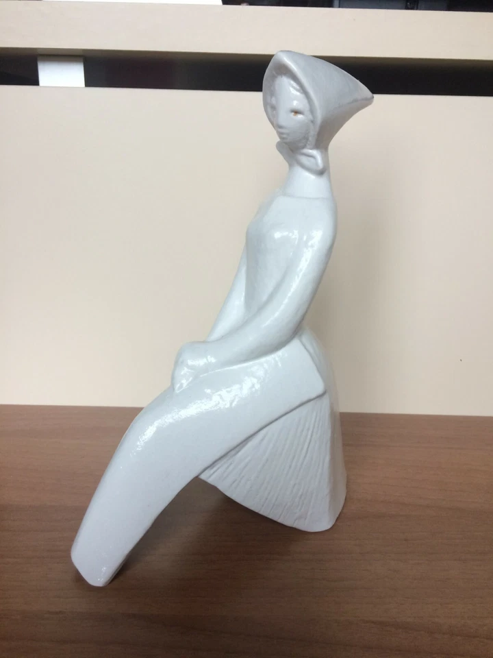 dama ceramica anni 30 statuina monaca - Immagine 3 di 4