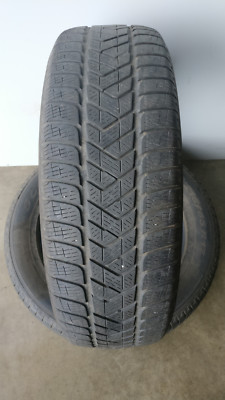 2 x 215/65 R17 98H WINTERREIFEN Pirelli Winter Scorpion Seal Inside PNEU BANDEN