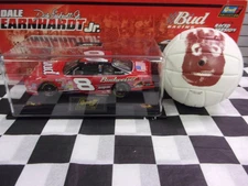 Dale Earnhardt JR #8 2001 Budweiser Raced Version Wilson Volleyball 1:24 Revell