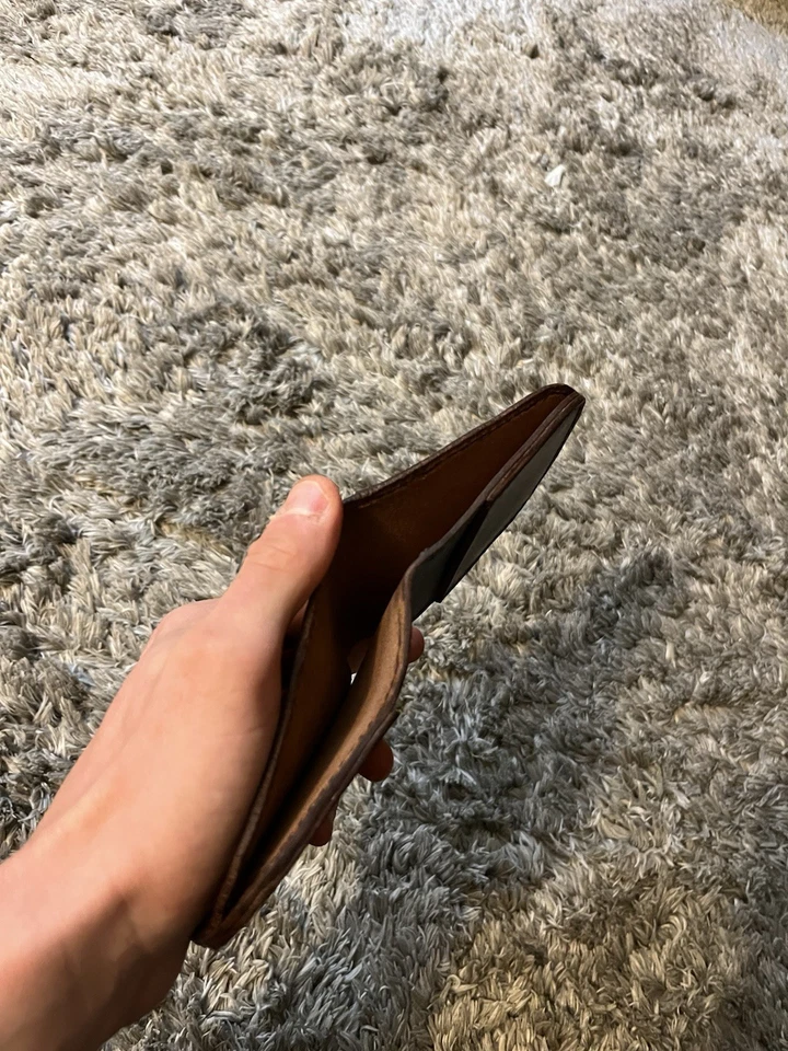 Cartera de cuero rústico hecha a mano en EE. UU. cosida a mano.  Único en su clase Foto 4 de 4