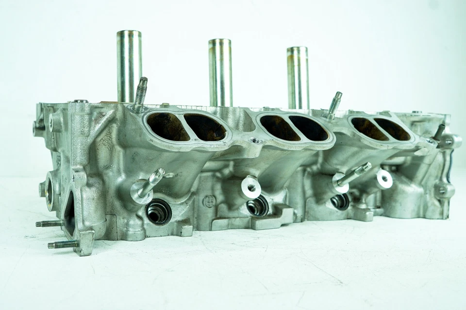 06-08 Lexus IS250 IS350 OEM 2.5L V6 24V DOHC culata de conductor izquierdo 1042 Foto 3 de 4