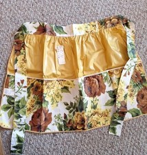Vintage Mid-Century Floral Half Apron W/Pockets 100 Cotton New With Tags