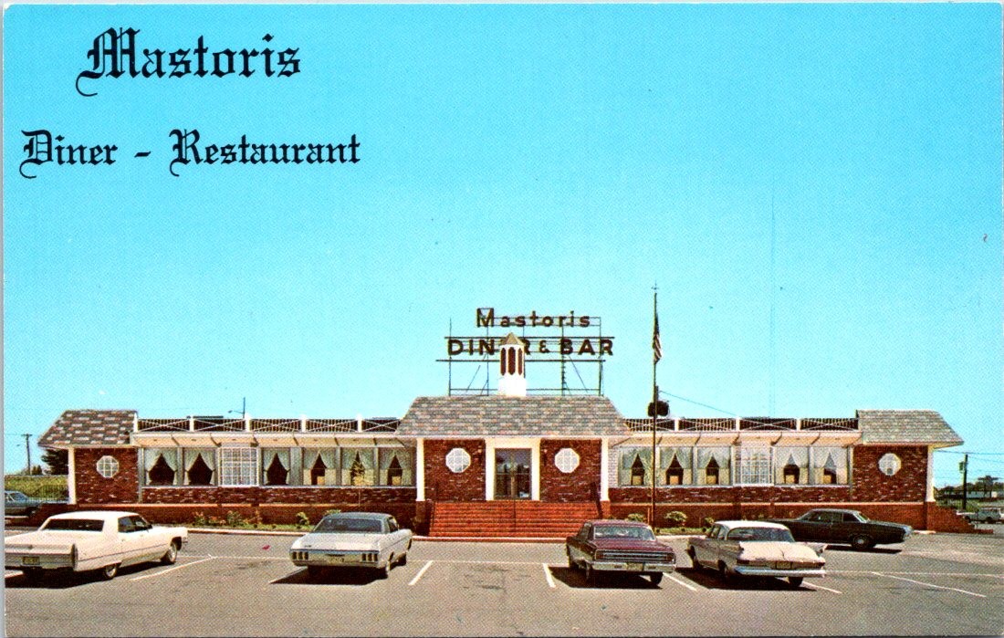 Mastoris Diner - Restaurant, BORDENTOWN, New Jersey Chrome Advertising Postcard