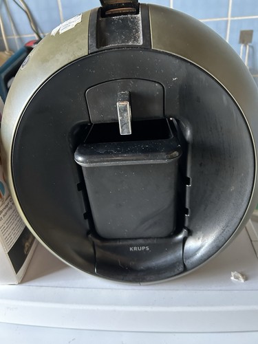 Nescafé Dolce Gusto Kapselmaschine Farbe Silber - Bild 1 von 4