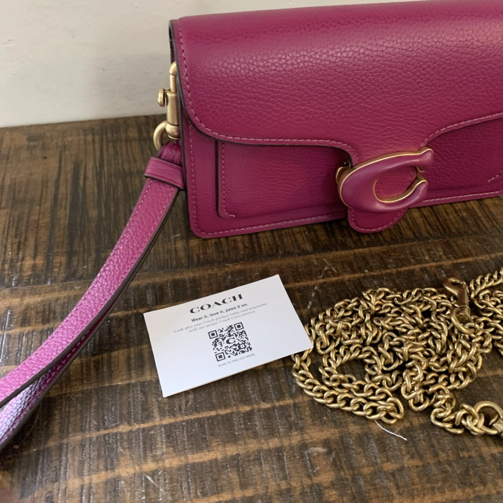 Tracolla Coach CJ925 viola magenta Tabby convertibile catena oro nuova con etichette