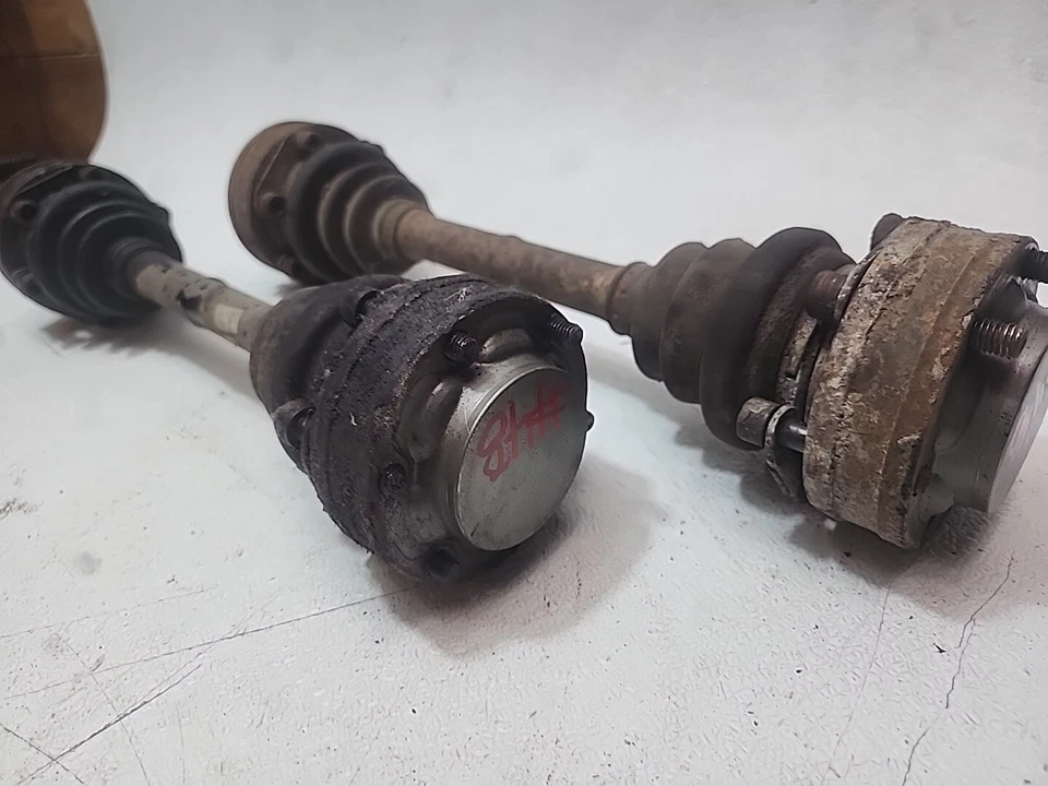 BMW E24/E28 Rear Axle Half Shaft Pair Left Right 533i 535i 633csi 635csi AXL48 Foto 2 de 4