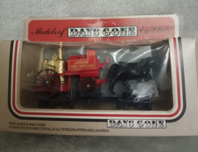 London Fire Brigade Days Gone 1983 Lledo London Ltd Diecast mit Figuren