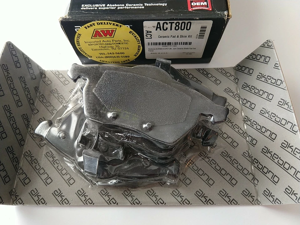 SAAB/SATURN НОВЫЕ керамические передние тормозные колодки Akebono ACT800 PRO-ACT - Изображение 3 из 4