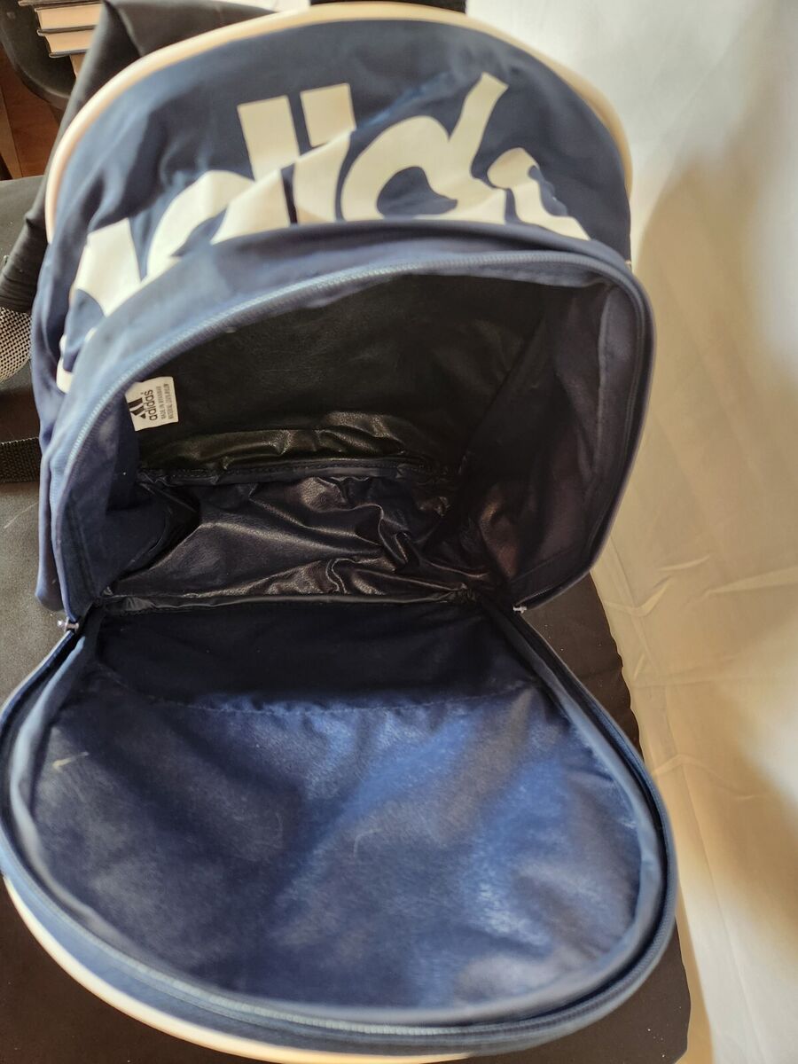 🔥🚨Vintage Retro 80s 90s Adidas Navy Blue Small Travel Bag Backpack Rare! EUC 🔥🚨Vintage Retro 80s 90s Adidas Navy Blue Small Travel Bag Backpack Rare! EUC