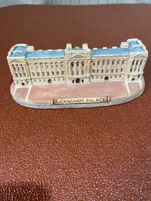 memory lane cottages Buckingham Palace by Peter Tomlins 17cm