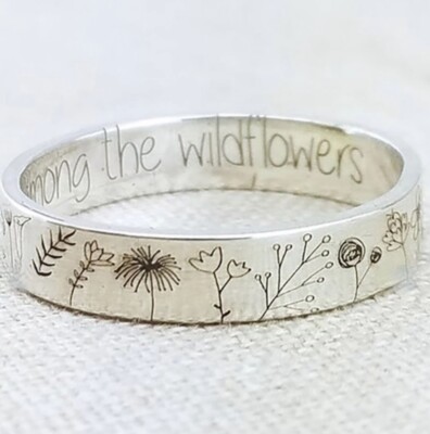 WILDFLOWERS Ring Womens Size 7 Silver Plated Band Engraved Flowers & Quote NEW