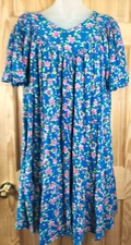 Go Softly Petites Patio Blue Floral House Dress Mumu Crinkle Rayon Pockets Sz. S