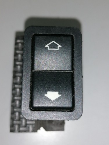 BMW 520i E39 Schalter Fensterheber 61318368974 39024