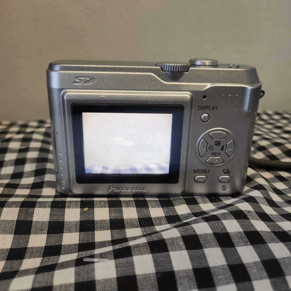 Panasonic Lumix DMC-LZ2, photo 3 of 5