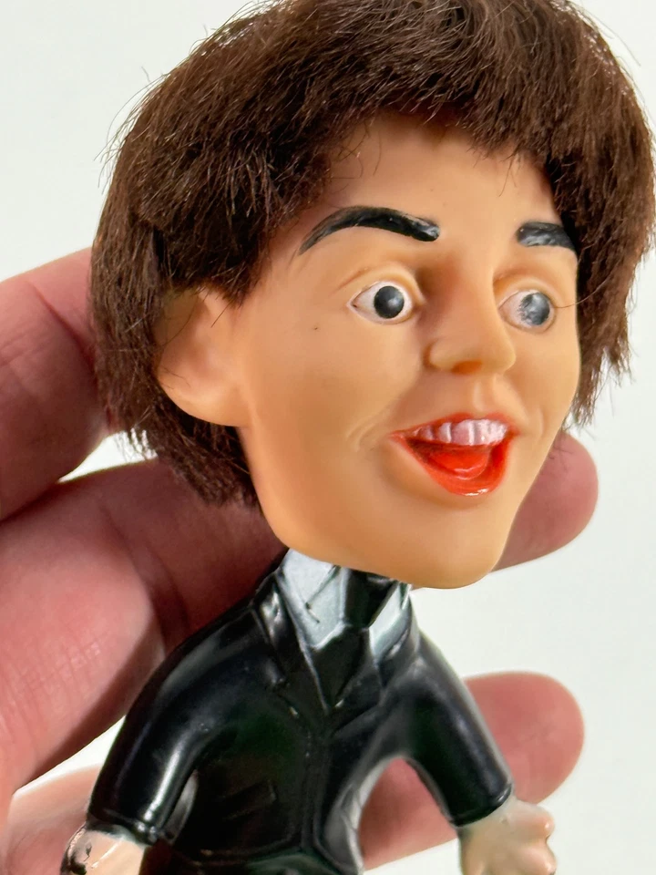 De colección 1964 Remco Paulo McCartney The Beatles Juguete Vinilo Muñeca Figura Guitarra Goma Foto 3 de 4