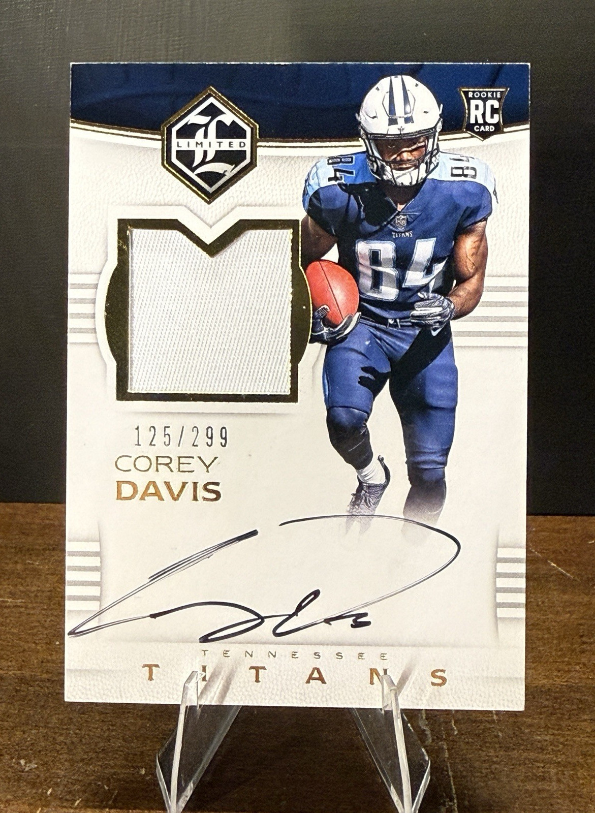 2017 Panini Limited Rookie Patch Autograph Corey Davis RC #125 /299 Titans