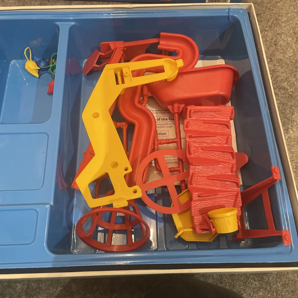 Mouse Trap Board Game Vintage 1986  MB Games Long Box Mousetrap PARTS  - Image 3 of 4