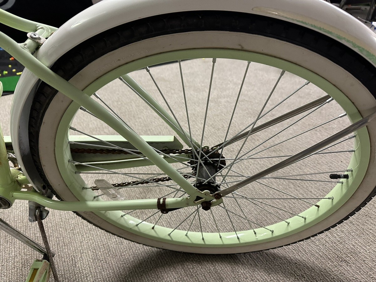 Vintage Huffy Huffy Cranbrook Bike Tires 26