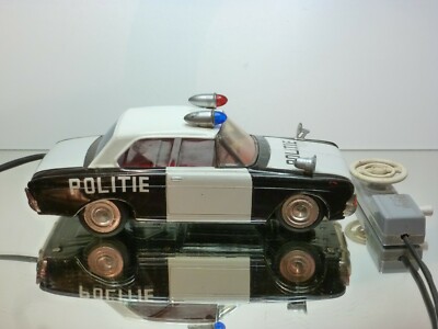ICHIKO - Voiture en tôle  POLICE  CADILLAC - Collection