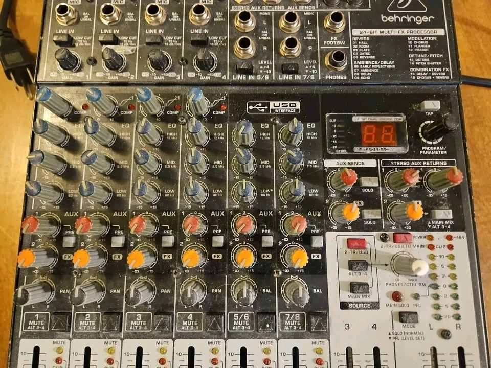 Behringer XENYX-X1204USB 12-Channel USB Audio Mixer with Effects - Image 3 of 4