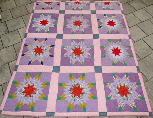 WELL QUILTED Vintage VERY INTRICATE STAR Quilt BEAUTIFUL FOLK ART Unusual Fabric - Picture 2 of 19