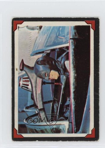 1966 Topps Batman Riddler Back #10 Beaming Batman — Raw