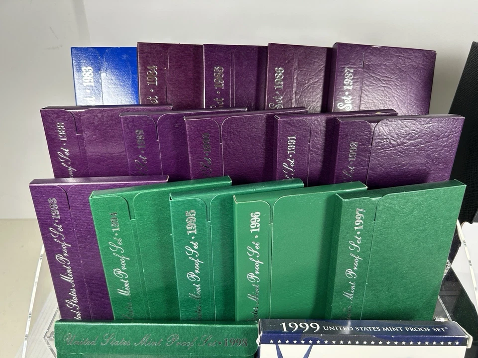 21  Sets ESTATE LIQUIDATION 1983-2003 US Proof Set Run, 2+ Decades 129 coins - Image 3 of 4