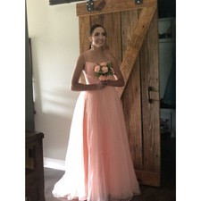 Sherri Hill Formal ballgown Peach Size 2, satin Tulle spagetti straps worn once