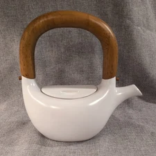 MCM Red Envelope Asian Teapot 20oz White Ceramic Modern Wood Handle Handwash