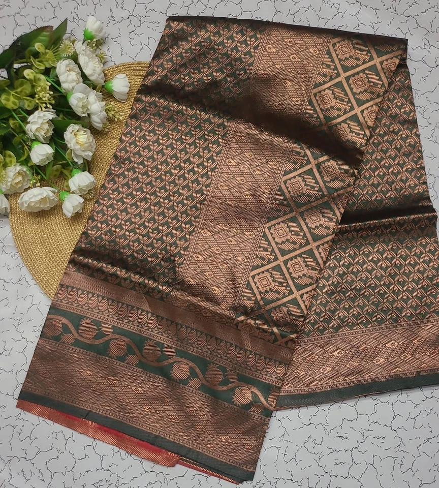 Blusa sari de seda nupcial de diseñador Sari Bollywood étnica del sur de la India lista para usar Foto 2 de 4