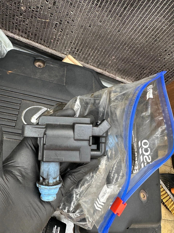 2JZ Coils (90919-02216) + Ignitor (89621 30030) USED WORKING | from IS300 2002 - Image 3 of 4