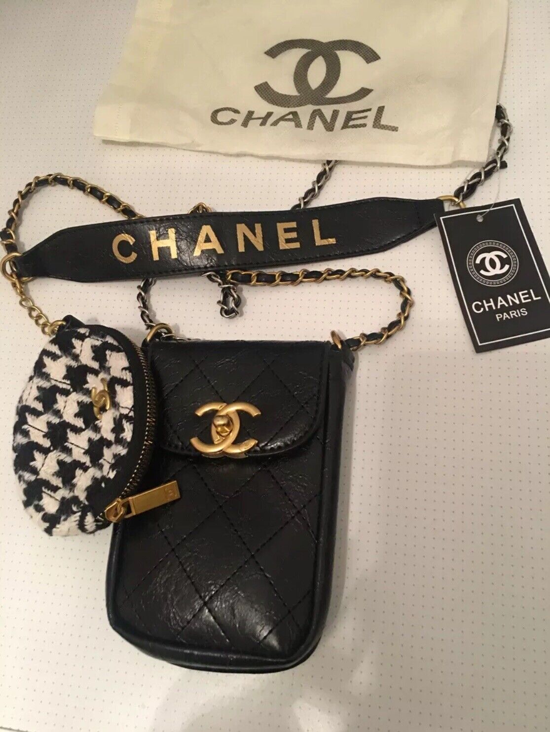 Купить Chanel Makeup / Beaute Vip Gift Tasche -Handytasche на Аукцион DE из  Германии с доставкой в Россию, Украину, Казахстан