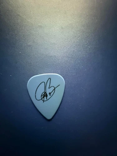 ((( JOE BONAMASSA ))) - guitar pick VERY RARE!!! #1