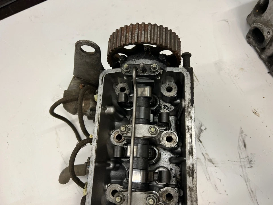 OEM BMW E30 324d E28 524td E34 524td Culata 11121275553 1275551 K7 USADO A Foto 4 de 4