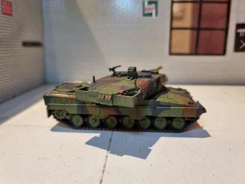 German Army Leopard 2A5 Tank 1:72 1:76 Scale Model Diecast 1990 1998 - Picture 8 of 9