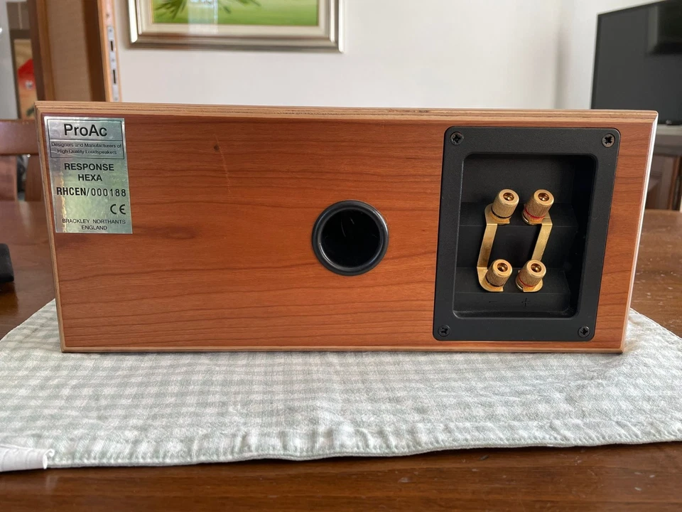 Proac Hexa Response Center - Immagine 3 di 3