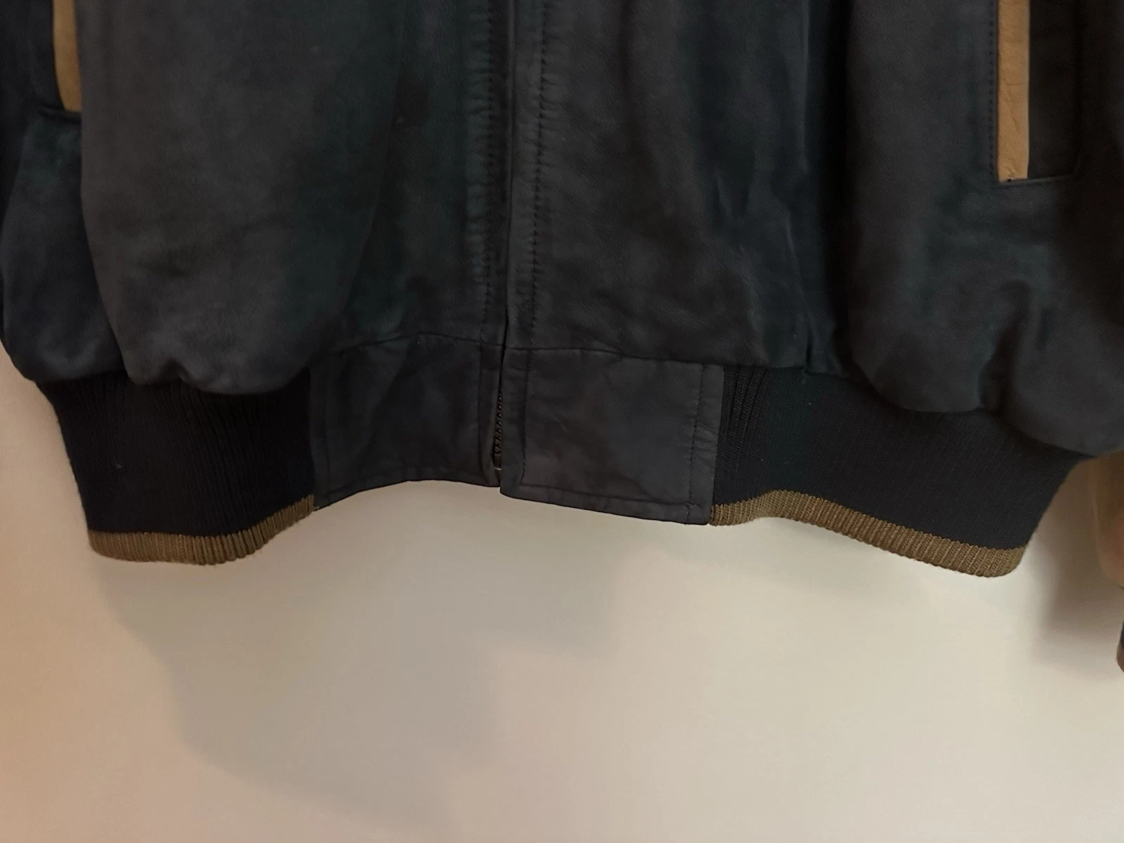 Members Only Vintage Leather Bomber Jacket XL Black Tan Excellent Condition image 10